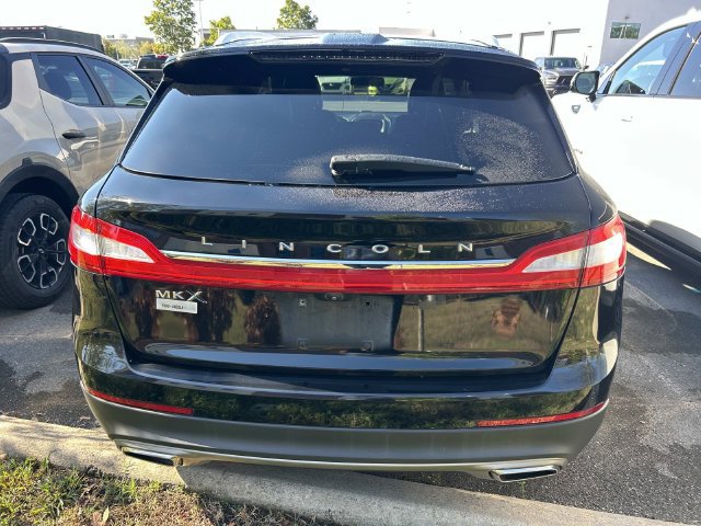 Used 2016 Lincoln MKX Select w/ Select Plus Package FWD image 7