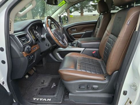 Used 2017 Nissan Titan Platinum Reserve w/ Off-Road Package image 21