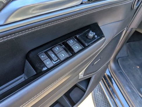 Certified 2024 Jeep Wagoneer 4WD image 11