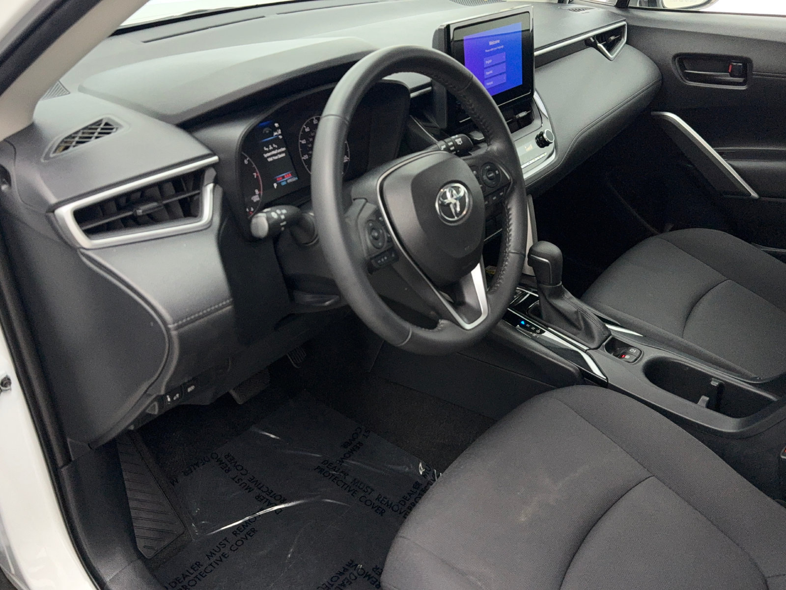 Used 2023 Toyota Corolla Cross LE FWD image 15