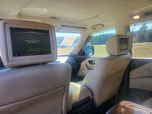 Used 2020 Nissan Armada Platinum w/ Captain's Chairs Package image 15