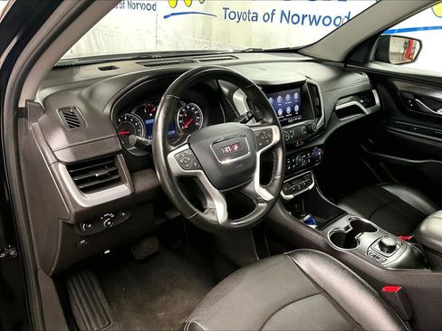 Used 2024 GMC Terrain SLT AWD/4WD image 8