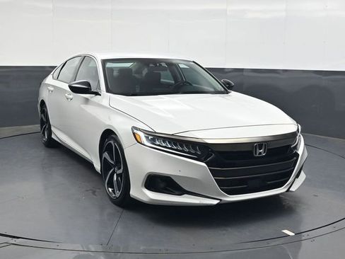 Used 2021 Honda Accord Sport Special Edition image 2
