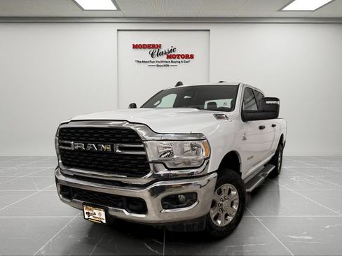 Used 2024 RAM 2500 Big Horn w/ Off Road Package AWD/4WD image 3