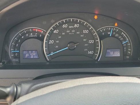 Used 2015 Toyota Camry LE FWD image 32