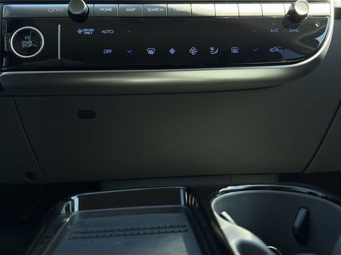 New 2026 Hyundai Ioniq 5 SE AWD/4WD image 25