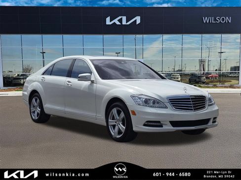 Used 2013 Mercedes-Benz S 550 image 1