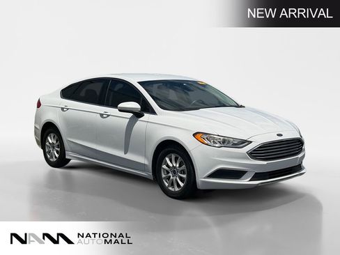 Used 2018 Ford Fusion S FWD image 7