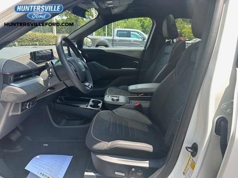 Used 2023 Ford Mustang Mach-E GT AWD/4WD image 12