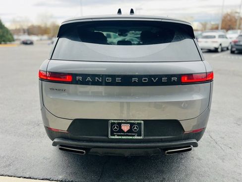 Used 2024 Land Rover Range Rover Sport SE image 7