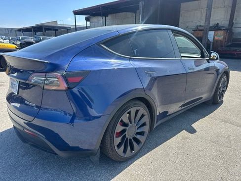 Used 2023 Tesla Model Y Performance AWD/4WD image 5