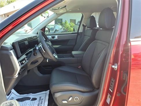 Used 2025 Hyundai Santa Fe SEL image 13