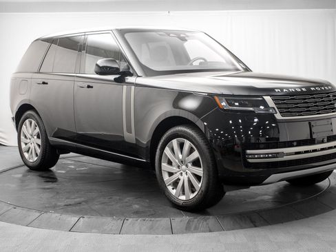 Used 2023 Land Rover Range Rover SE AWD/4WD image 9