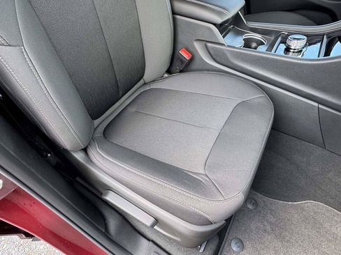 New 2025 Jeep Grand Cherokee Laredo X w/ Luxury Tech Group I AWD/4WD image 14