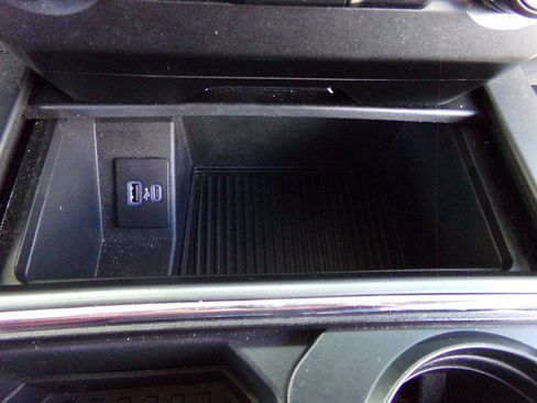 Used 2021 Ford F250 XLT w/ XLT Premium Package image 62