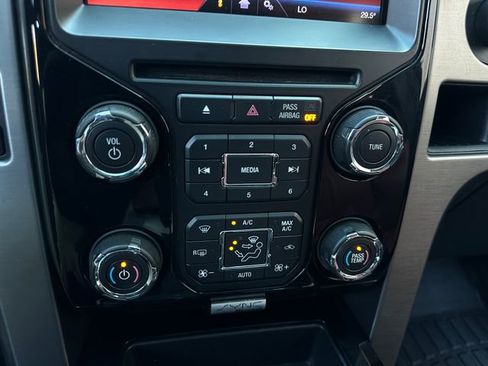 Used 2013 Ford F150 Limited image 30