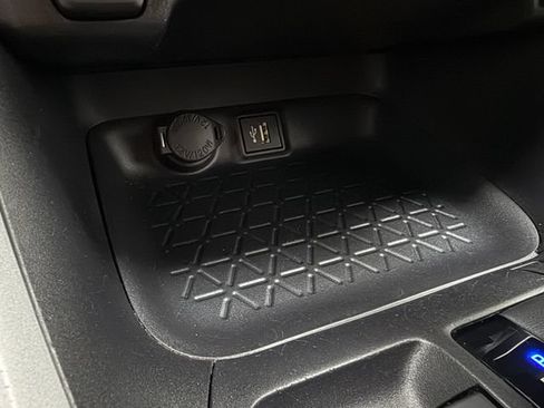 Used 2025 Toyota RAV4 LE FWD image 18
