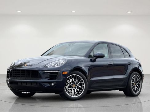 Used 2018 Porsche Macan AWD/4WD image 2