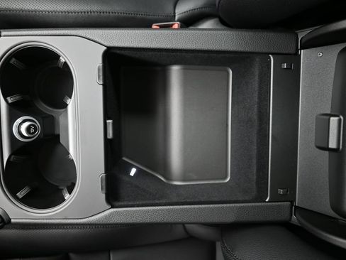 Certified 2026 Porsche Cayenne AWD/4WD image 20