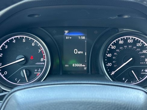 Used 2021 Toyota Camry SE FWD image 30