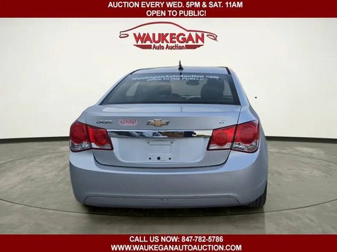 Used 2013 Chevrolet Cruze LT FWD image 6