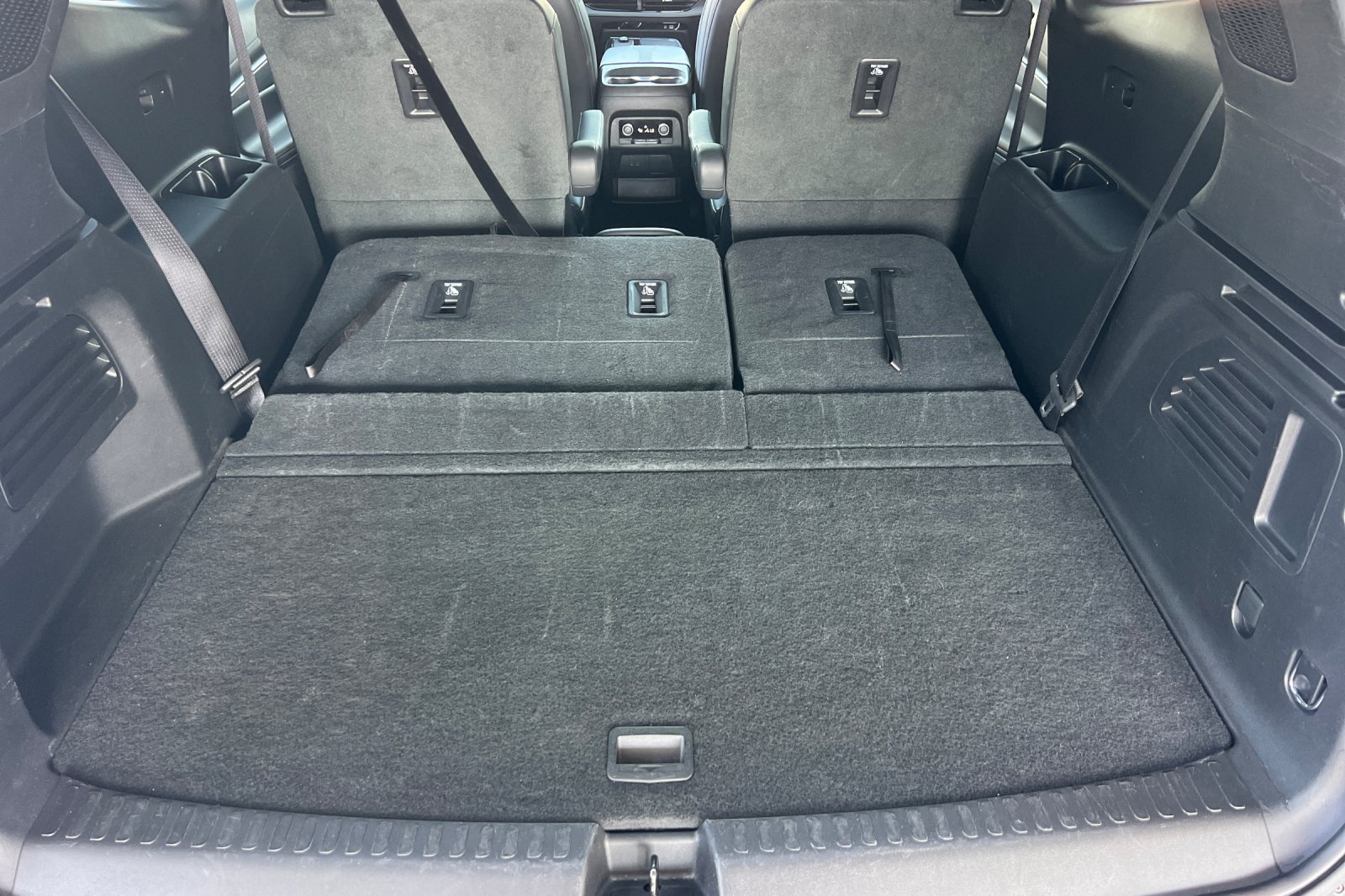 Used 2025 Buick Enclave Preferred FWD image 21