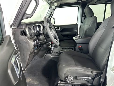 Used 2023 Jeep Wrangler Unlimited w/ Cold Weather Group image 11