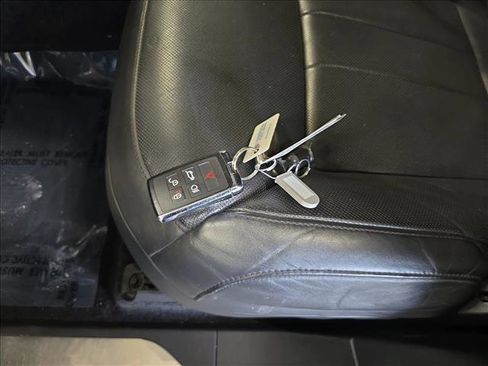 Certified 2023 Land Rover Range Rover Long Wheelbase SE image 29