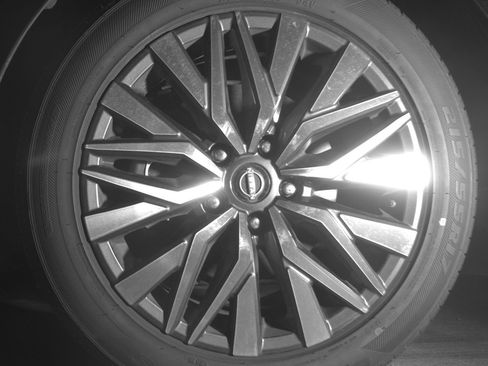 Used 2025 Nissan Altima 2.5 SV image 12