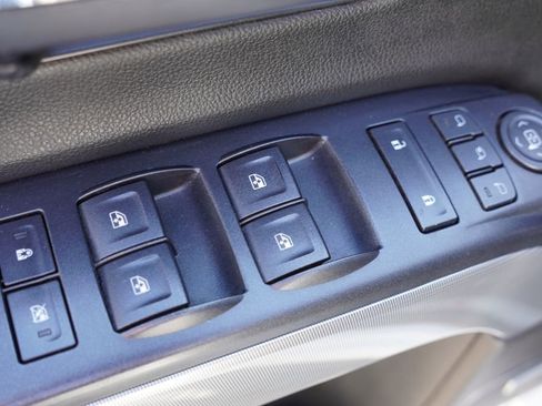 Used 2016 Chevrolet Silverado 2500 LTZ w/ LTZ Plus Package image 23