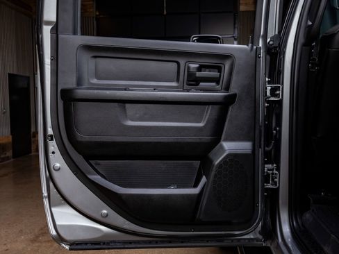 Used 2024 RAM 2500 Tradesman w/ Towing Technology Group image 38