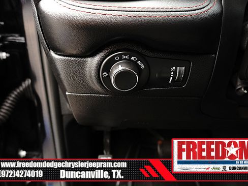 Certified 2024 Dodge Durango GT RWD image 28
