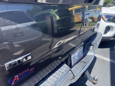 Used 2019 RAM 1500 Classic SLT image 21