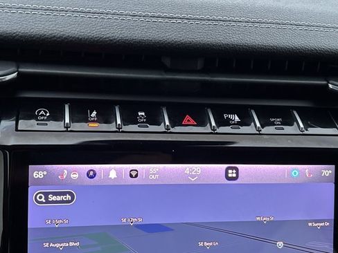 Used 2022 Jeep Grand Cherokee Limited image 29