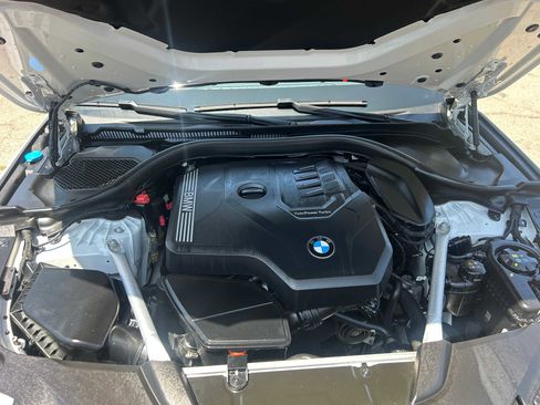 Used 2023 BMW 530i w/ Convenience Package RWD image 24