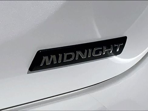Used 2022 Nissan Sentra SR w/ Midnight Edition image 10