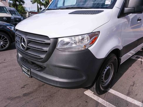 Used 2023 Mercedes-Benz Sprinter 2500 w/ Acoustic Package image 11