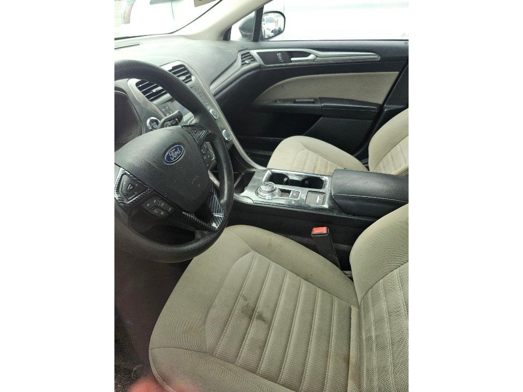 Used 2020 Ford Fusion S FWD image 6