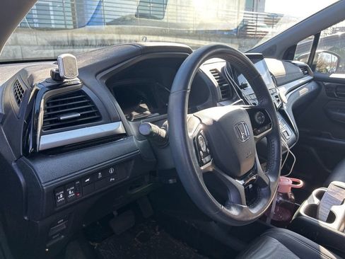 Used 2023 Honda Odyssey Touring image 7