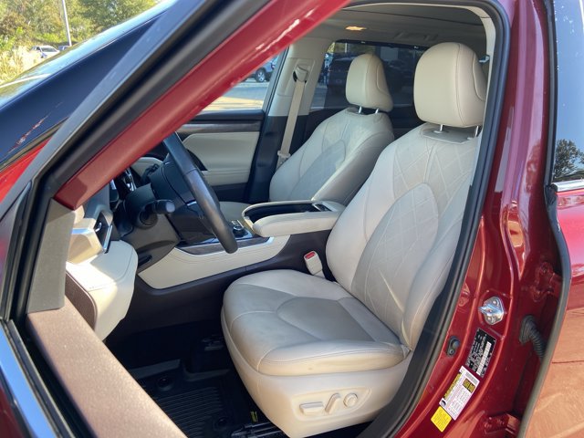 Used 2021 Toyota Highlander Platinum AWD/4WD image 18