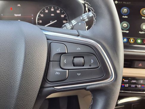 Used 2023 Buick Envision Preferred image 14