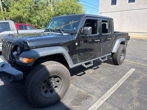 Used 2020 Jeep Gladiator Sport w/ Quick Order Package 24S AWD/4WD image 3