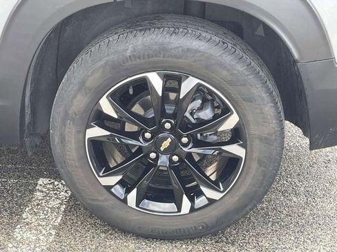 Used 2023 Chevrolet TrailBlazer LT w/ Convenience Package image 11