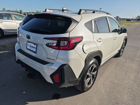 Used 2024 Subaru Crosstrek 2.0i Premium w/ Crosstrek Mirror Package AWD/4WD image 4