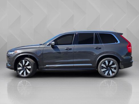 Certified 2023 Volvo XC90 T8 Ultimate AWD/4WD image 4