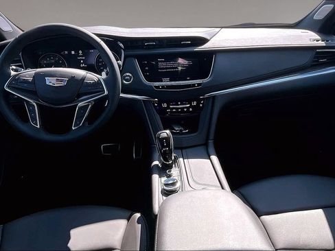 New 2026 Cadillac XT5 Sportv w/ LPO, Floor Liner Package AWD/4WD image 5