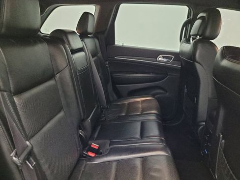 Used 2019 Jeep Grand Cherokee Limited w/ Luxury Group II image 19