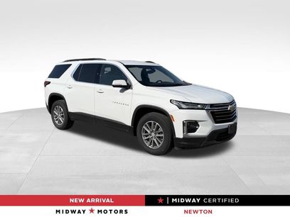 Used 2023 Chevrolet Traverse LT
