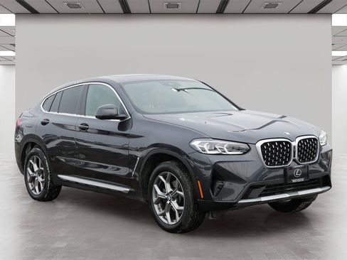 Used 2024 BMW X4 xDrive30i w/ Premium Package image 1