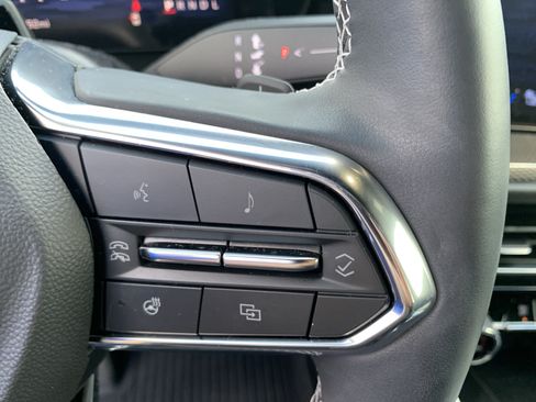 Used 2025 Chevrolet Traverse High Country AWD/4WD image 20